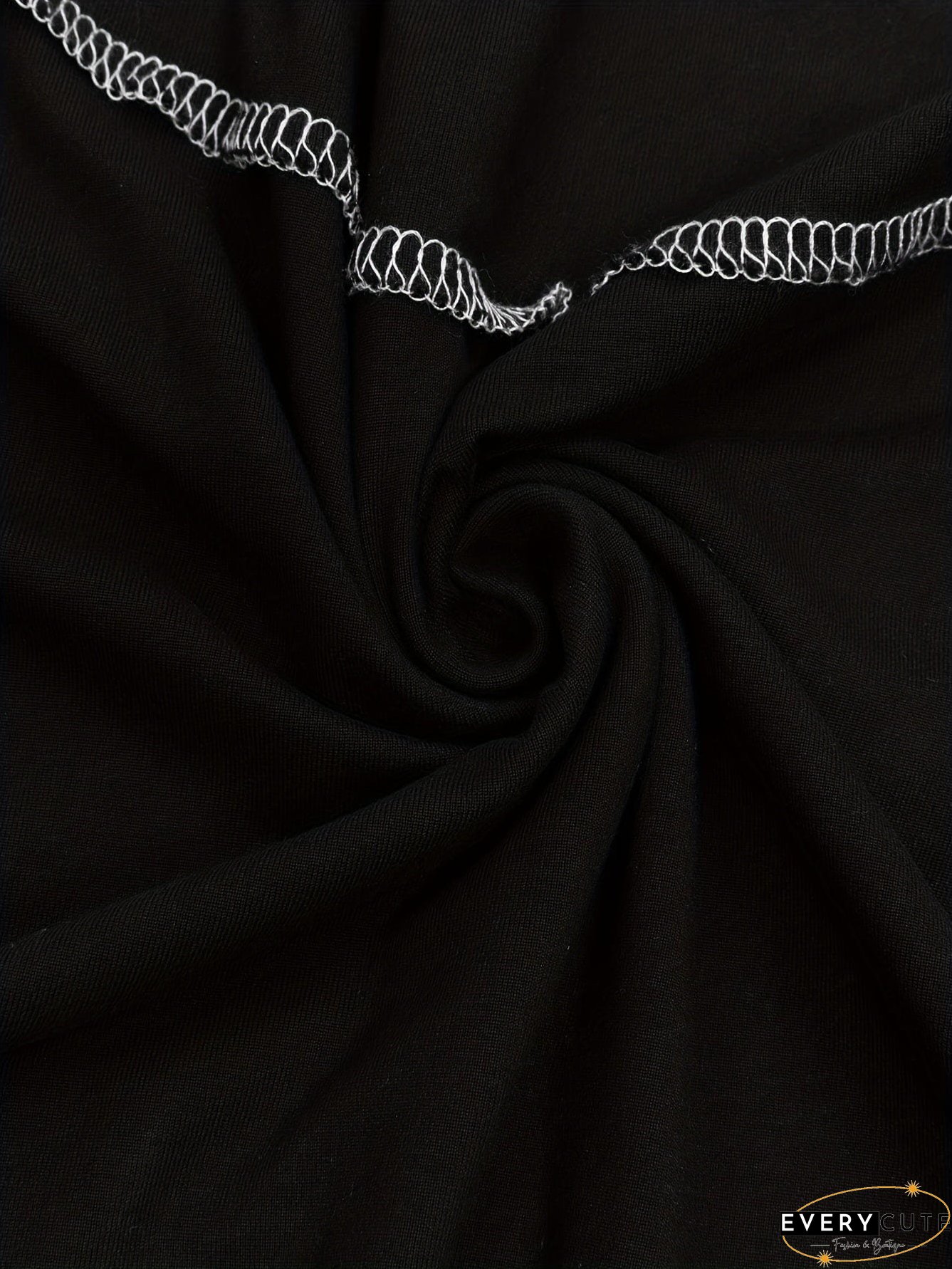 Flattering Maxi Dress with Contrasting Stitches