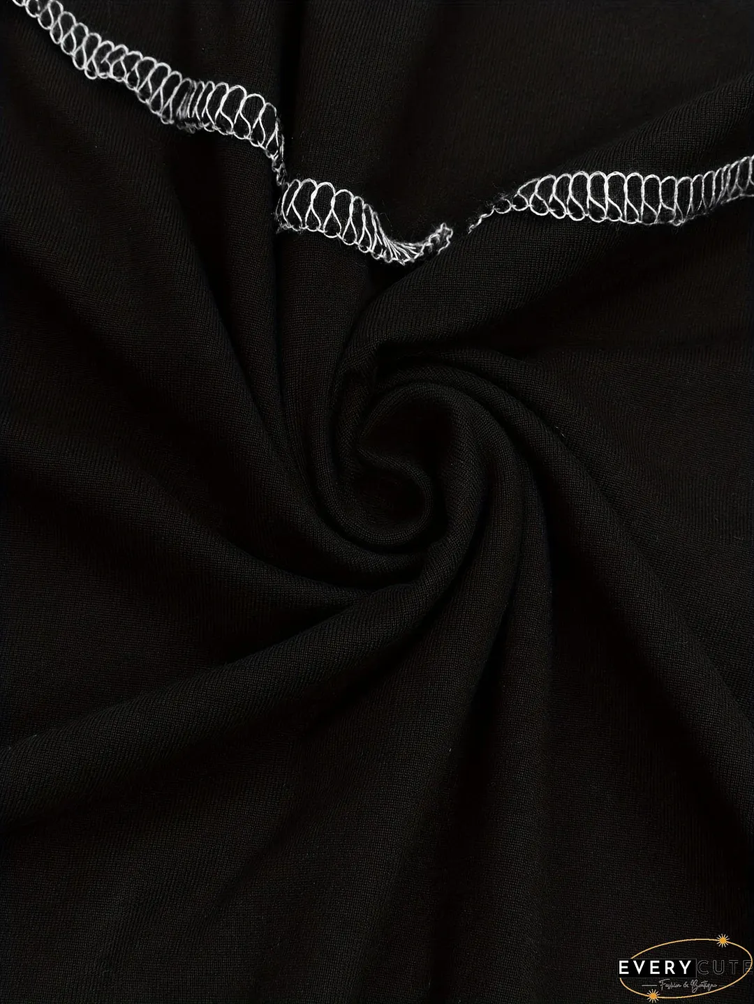 Flattering Maxi Dress with Contrasting Stitches