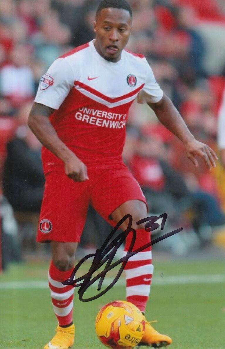 CHARLTON ATHLETIC HAND SIGNED CALLUM HARRIOTT 6X4 Photo Poster painting.