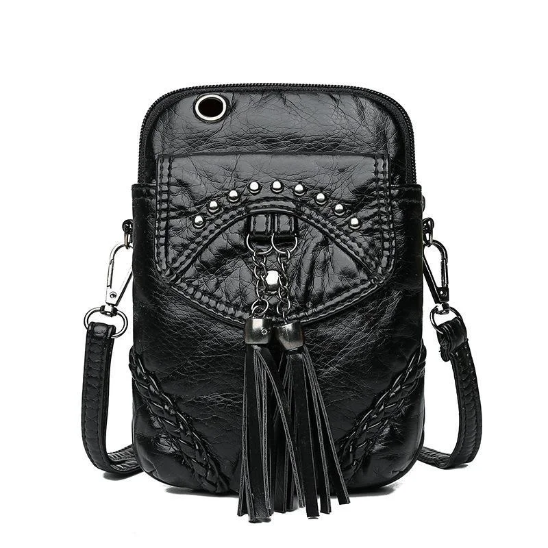Women's Retro Leather Large Capacity Zip-up Waterproof Crossbody Bag