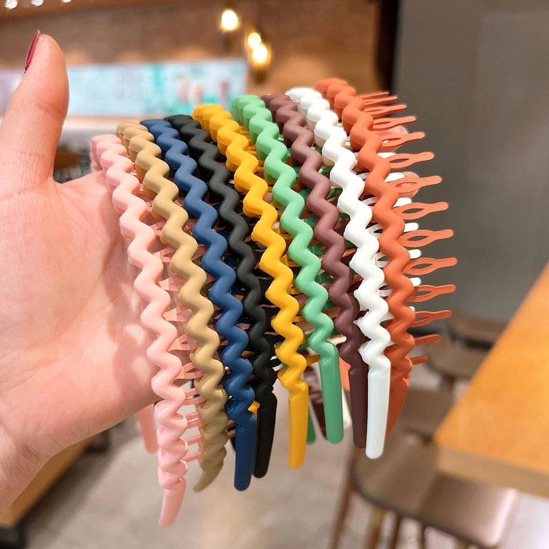 Women’s Minimalist Waves Plastic Hair Band