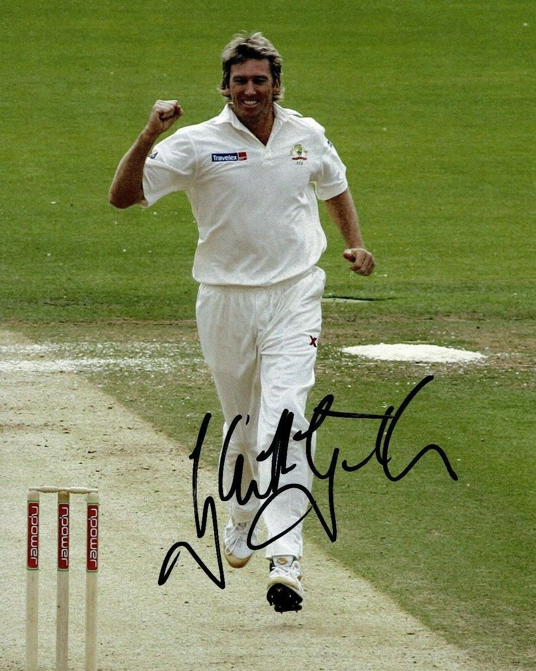 Glenn McGrath Signed 10X8 Photo Poster painting ASHES Cricket World Cup Australia AFTAL COA (B)