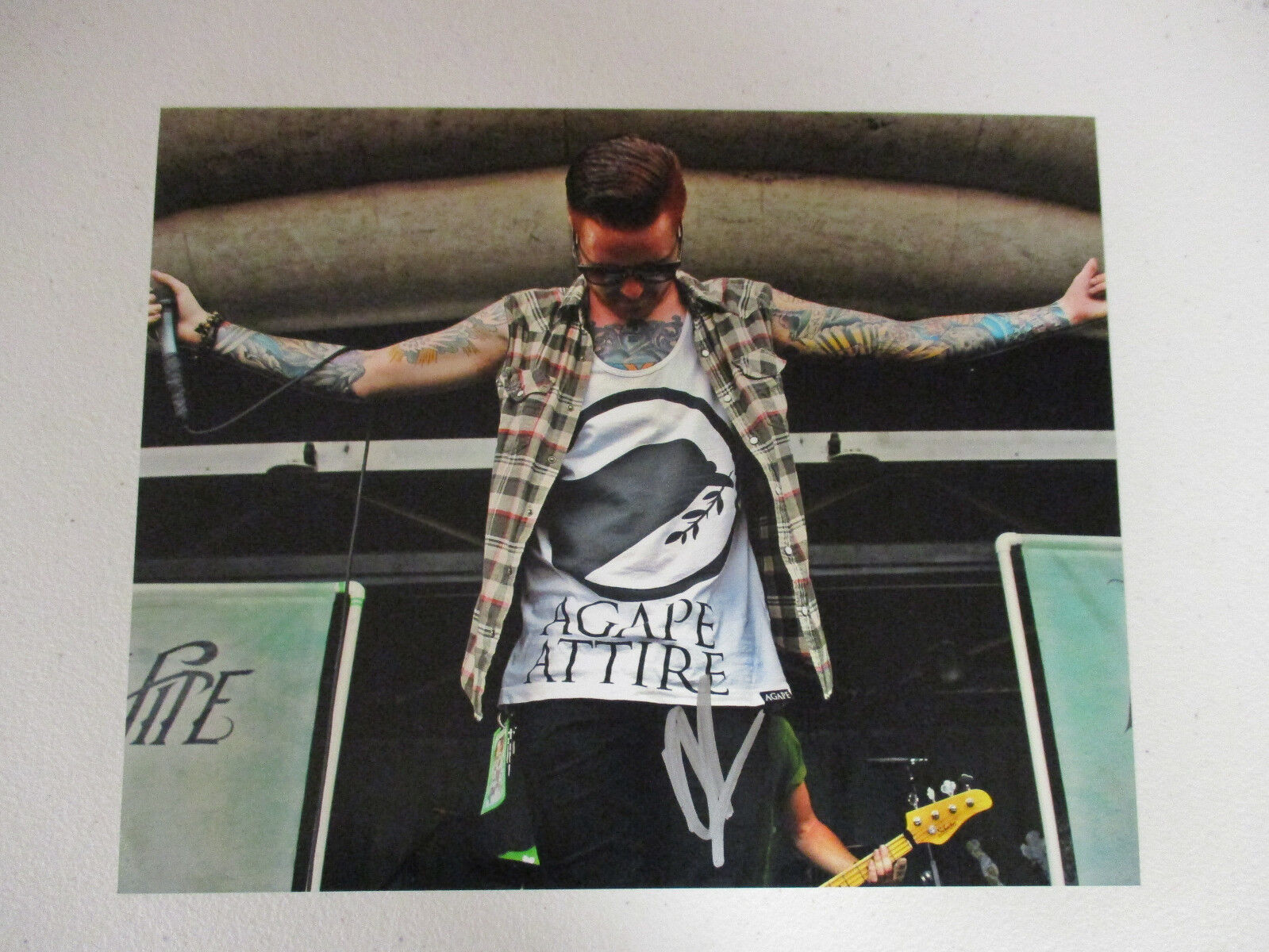 MEMPHIS MAY FIRE MATTY AUTOGRAPHED SIGNED Photo Poster painting WITH SIGNING PICTURE PROOF