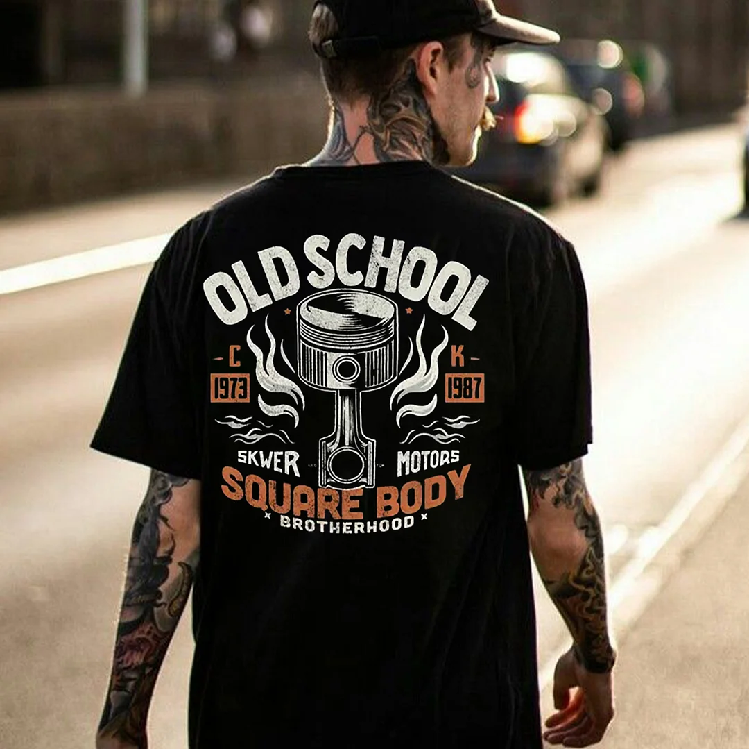 OLD SCHOOL SQUARE BODY Piston Print Men's T-shirt