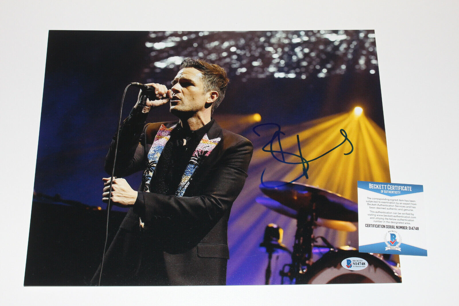 THE KILLERS SINGER BRANDON FLOWERS SIGNED 11x14 Photo Poster painting PROOF BAND BECKETT BAS COA