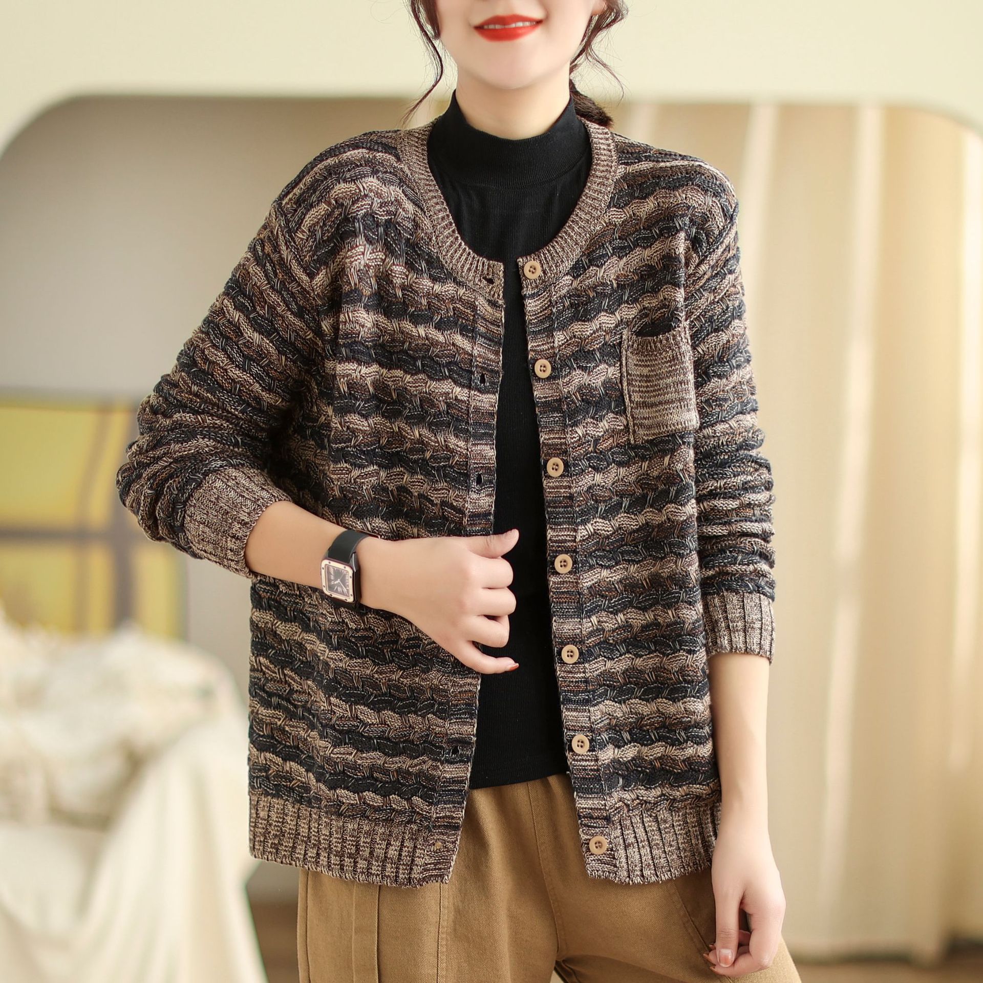Retro Contrast Striped Long Sleeved Knitted Jacket wearshes