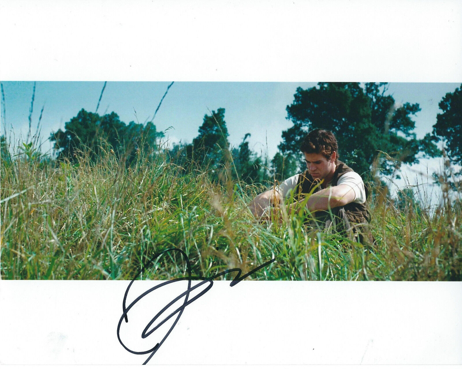 LIAM HEMSWORTH THE HUNGER GAMES AUTOGRAPHED Photo Poster painting SIGNED 8X10 #3 GALE HAWTHORNE