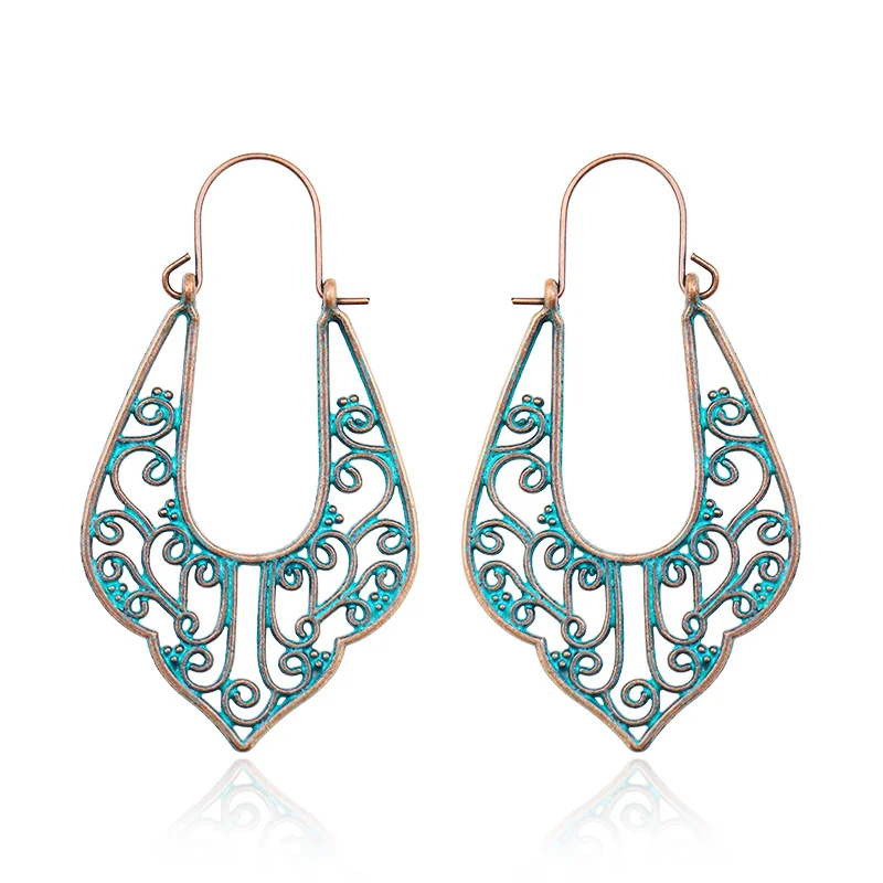 Women's Bohemian Court Hollow U-shaped Earrings