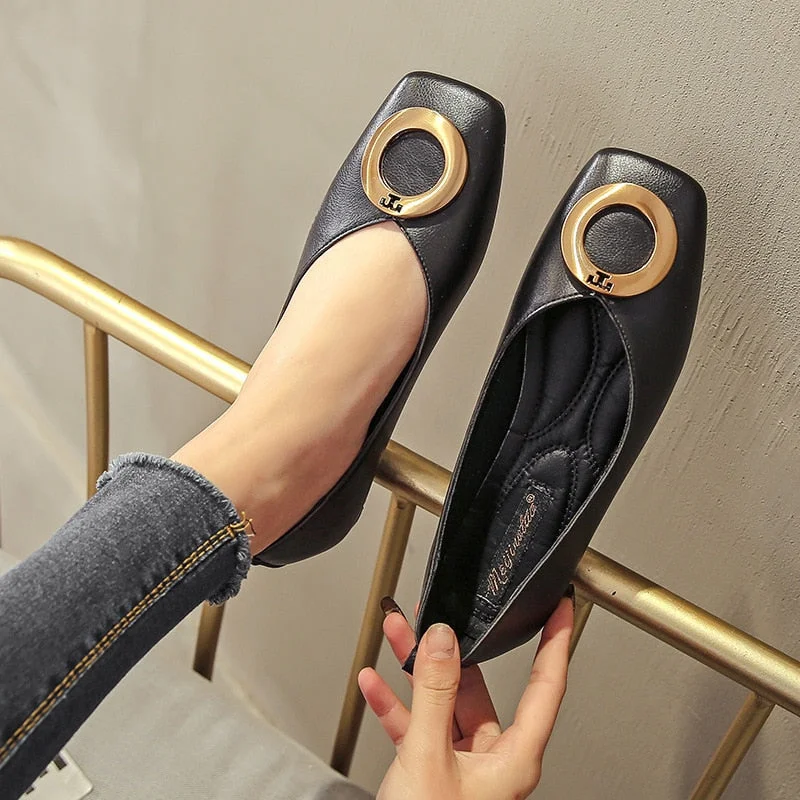 Women Flat Shoes Ballet Shoes Slip On Loafers Moccasins Brand Leather Flats Metal Decoration Ballerina Zapatos Mujer Size 42/44