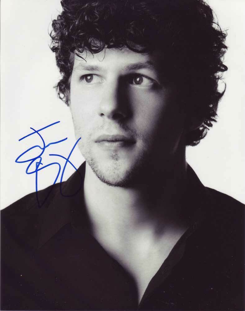 Jesse Eisenberg In-person AUTHENTIC Autographed Photo Poster painting SHA #82409