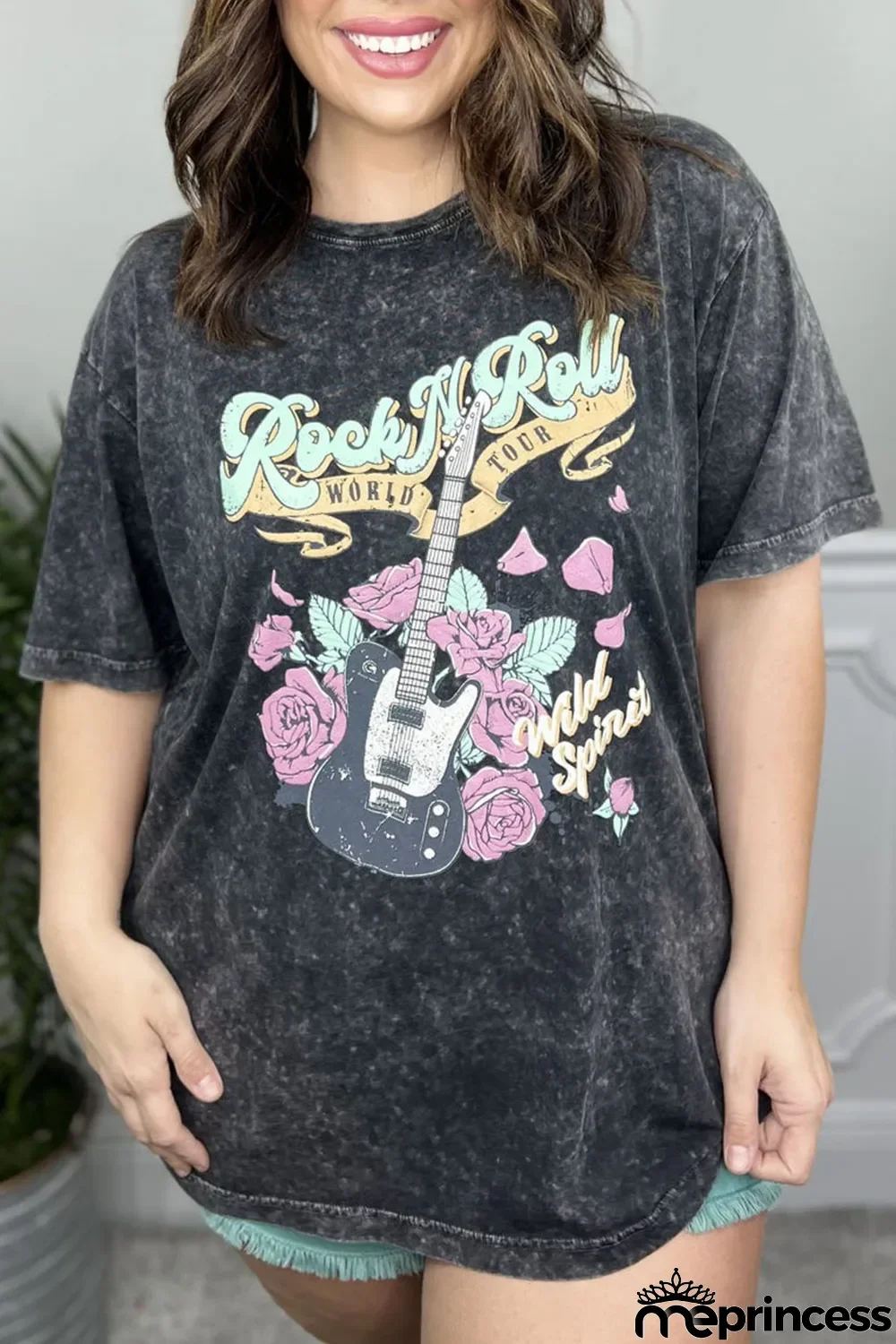 Gray Plus Size Retro Guitar Roses Graphic Washed T-shirt