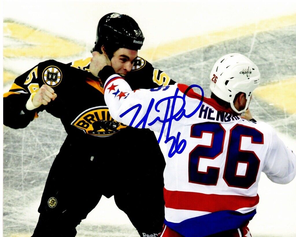 Matt Hendricks Signed - Autographed Washington Capitals 8x10 inch Photo Poster painting