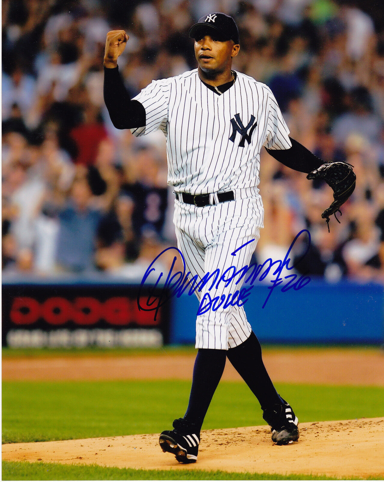 ORLANDO EL DUQUE HERNANDEZ NEW YORK YANKEES ACTION SIGNED 8X10