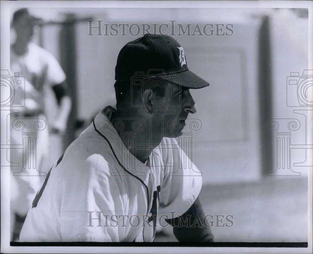 Press Photo Poster painting don mossi pitcher major league - DFPC75257