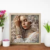 Lady Beauty - speziell geformtes Diamond Painting - 30*30cm