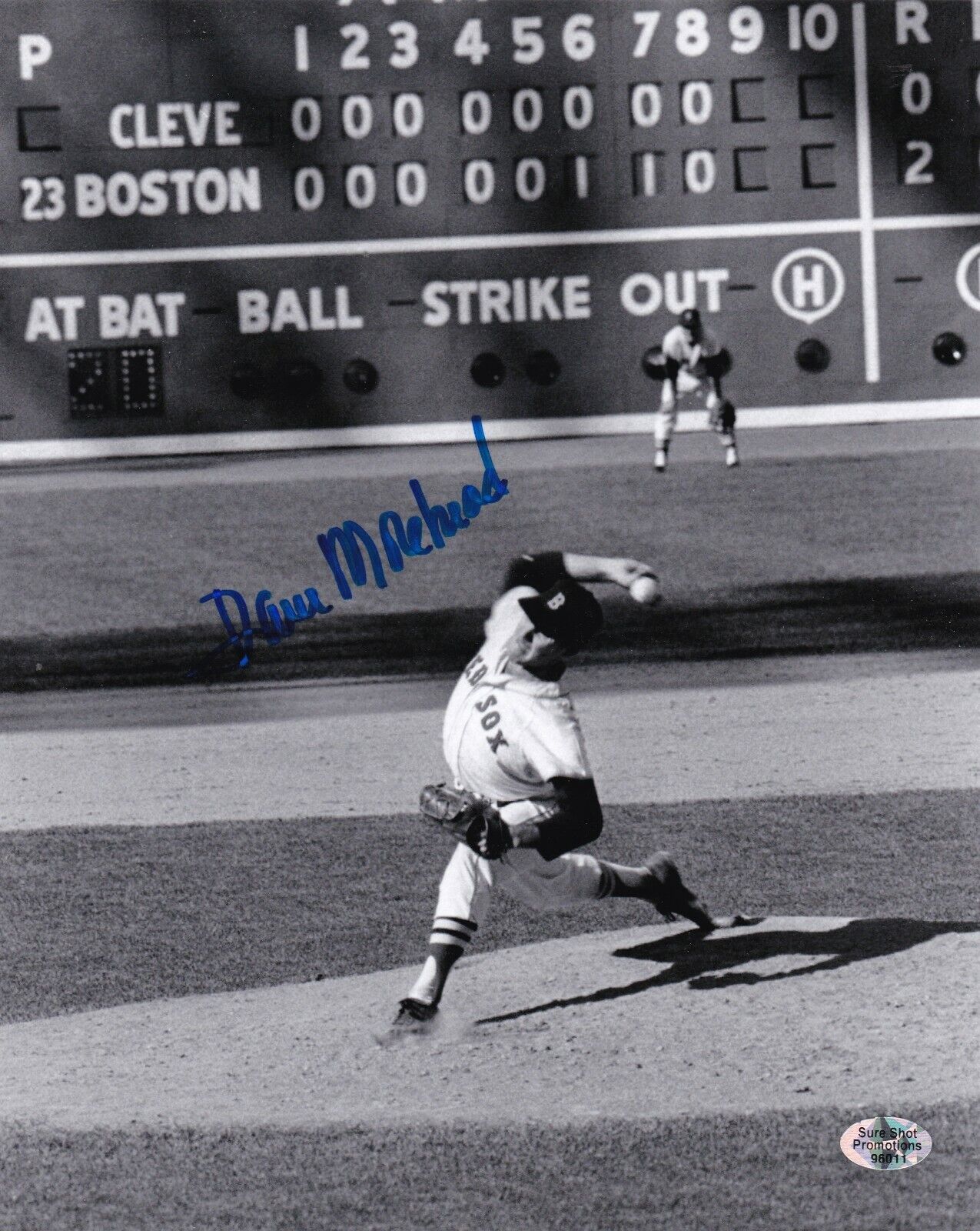 DAVE MOREHEAD BOSTON RED SOX NO HITTER 9-16-65 ACTION SIGNED 8x10