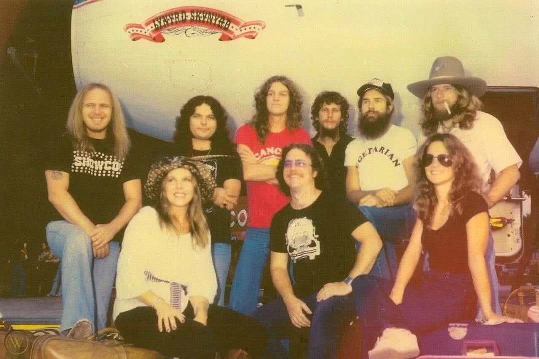 ?? great early LYNYRD SKYNYRD 8x10”Photo Poster painting! RONNIE VAN ZANT! airplane