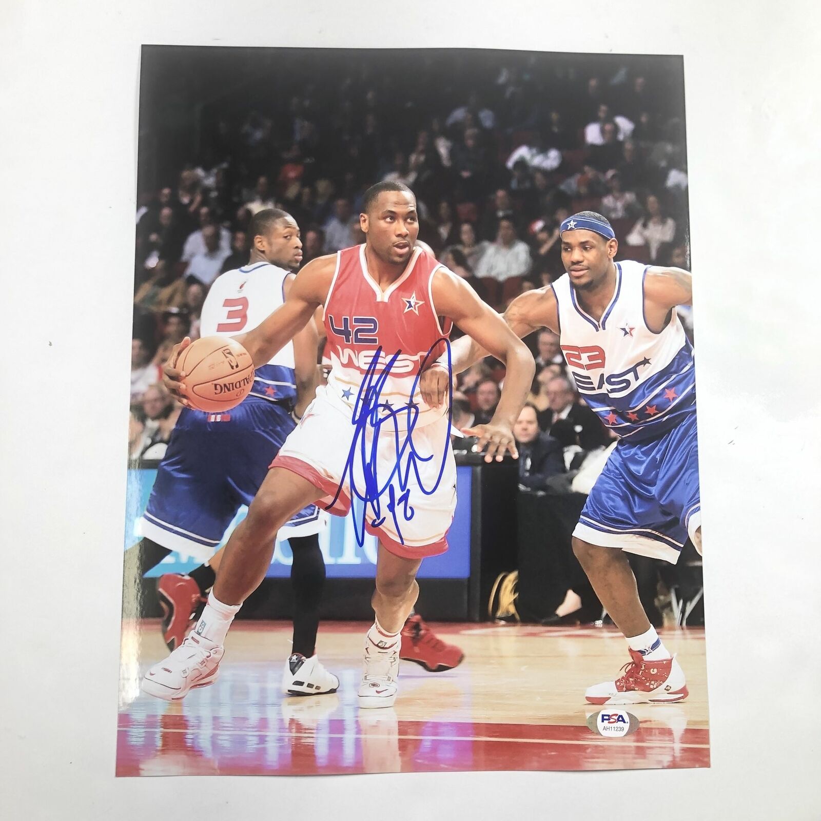 Elton Brand signed 11x14 Photo Poster painting PSA/DNA Philadelphia 76ers Autographed Allstar