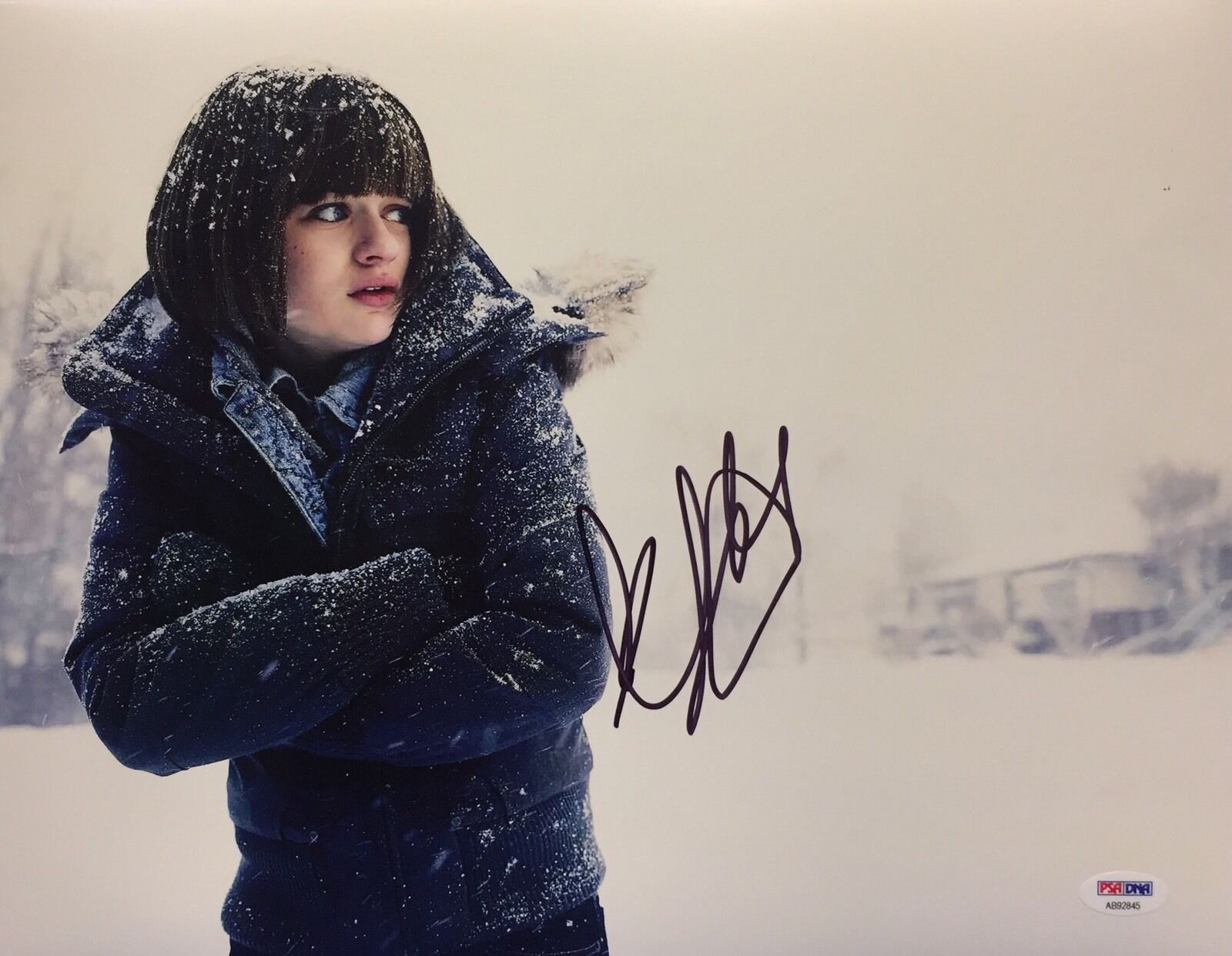 Joey King Signed Fargo 11x14 Photo Poster painting PSA AB92845