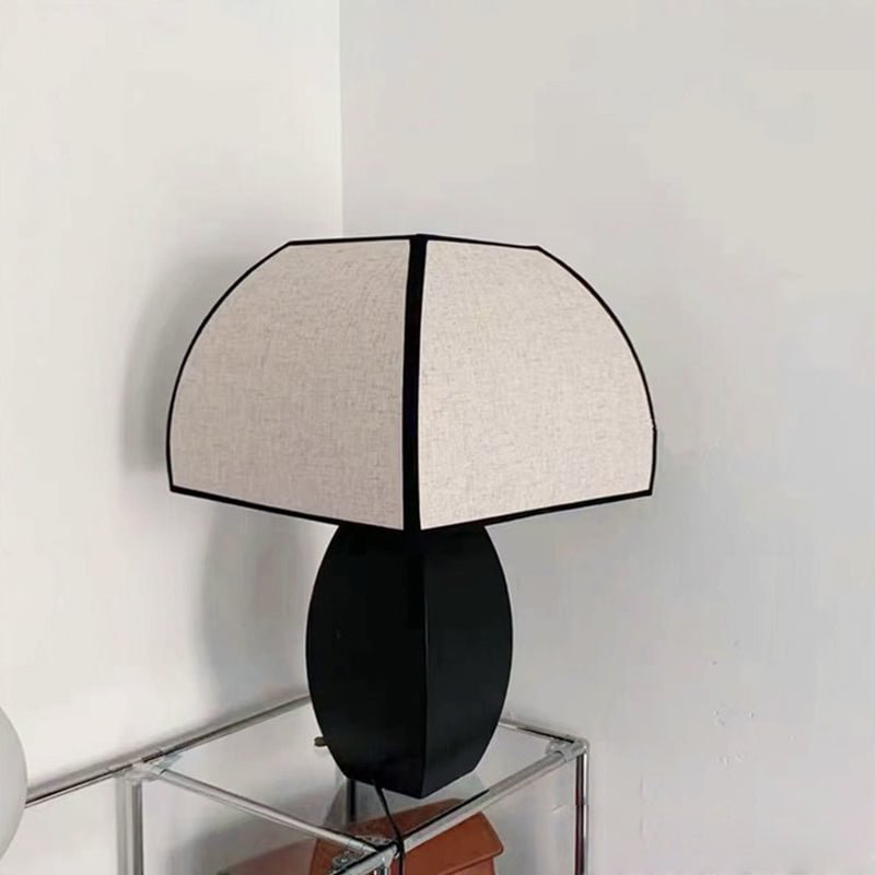Chic Vintage Metal Base Fabric Table Lamp