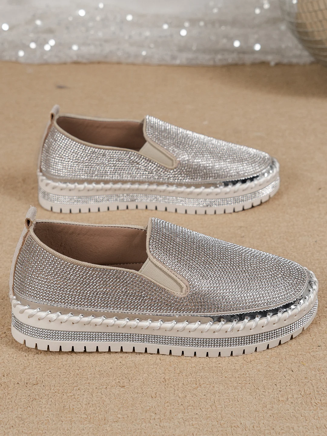 Yyvonne And Autumn 2025 New Lefu Shoes Thick Sole Lazy One Foot Pedal Drilling Shoes Women's Flat-Bottomed Shoes