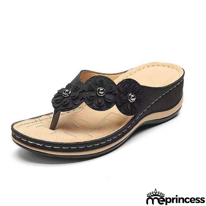Black Toe Post Low Heel Floral Design Flip Flops