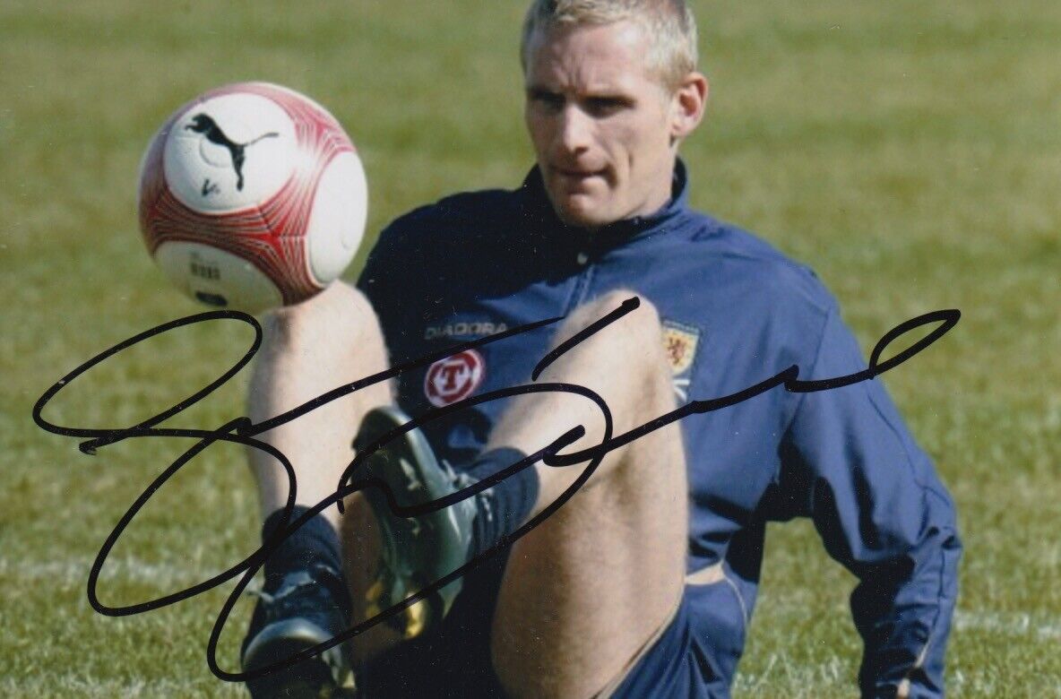 GARY TEALE HAND SIGNED 6X4 Photo Poster painting SCOTLAND FOOTBALL AUTOGRAPH