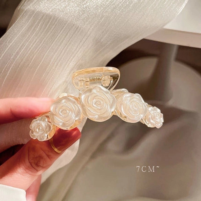 Women’s Sweet Flower Resin Hair Claws