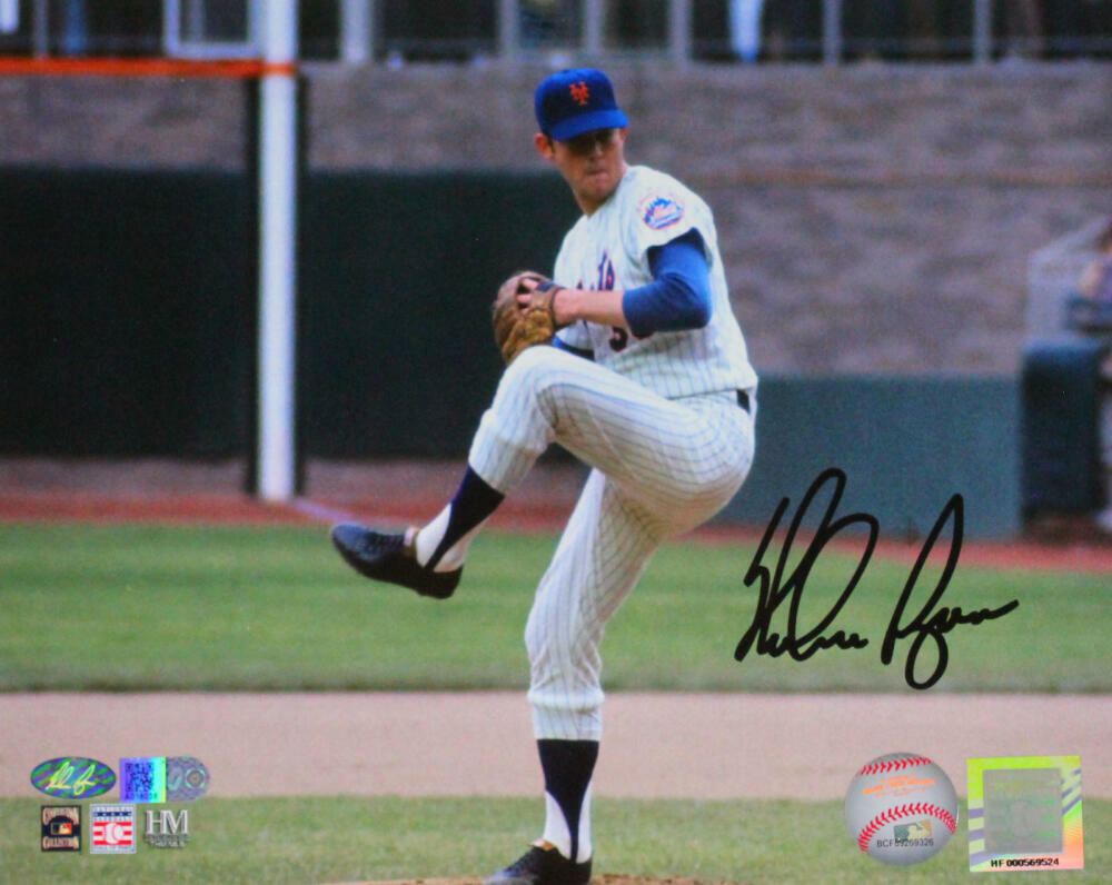 Nolan Ryan Autographed New York Mets 8x10 Wind Up Photo Poster painting- AIV Hologram