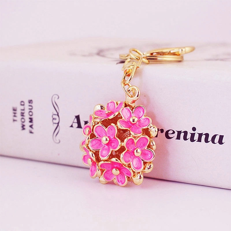 Cute Flower Alloy Women’s Keychain