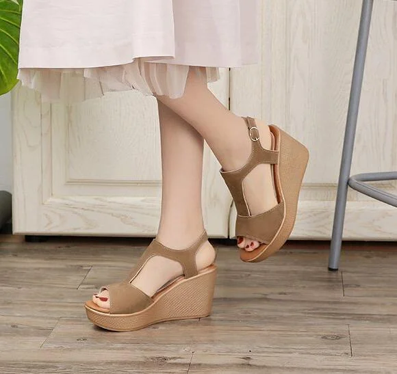 2020 Women Ladies Women Fish Mouth Non-slip Platform Slope High Heels Sandals Buckle Strap Sandals Outdoor Style for Women