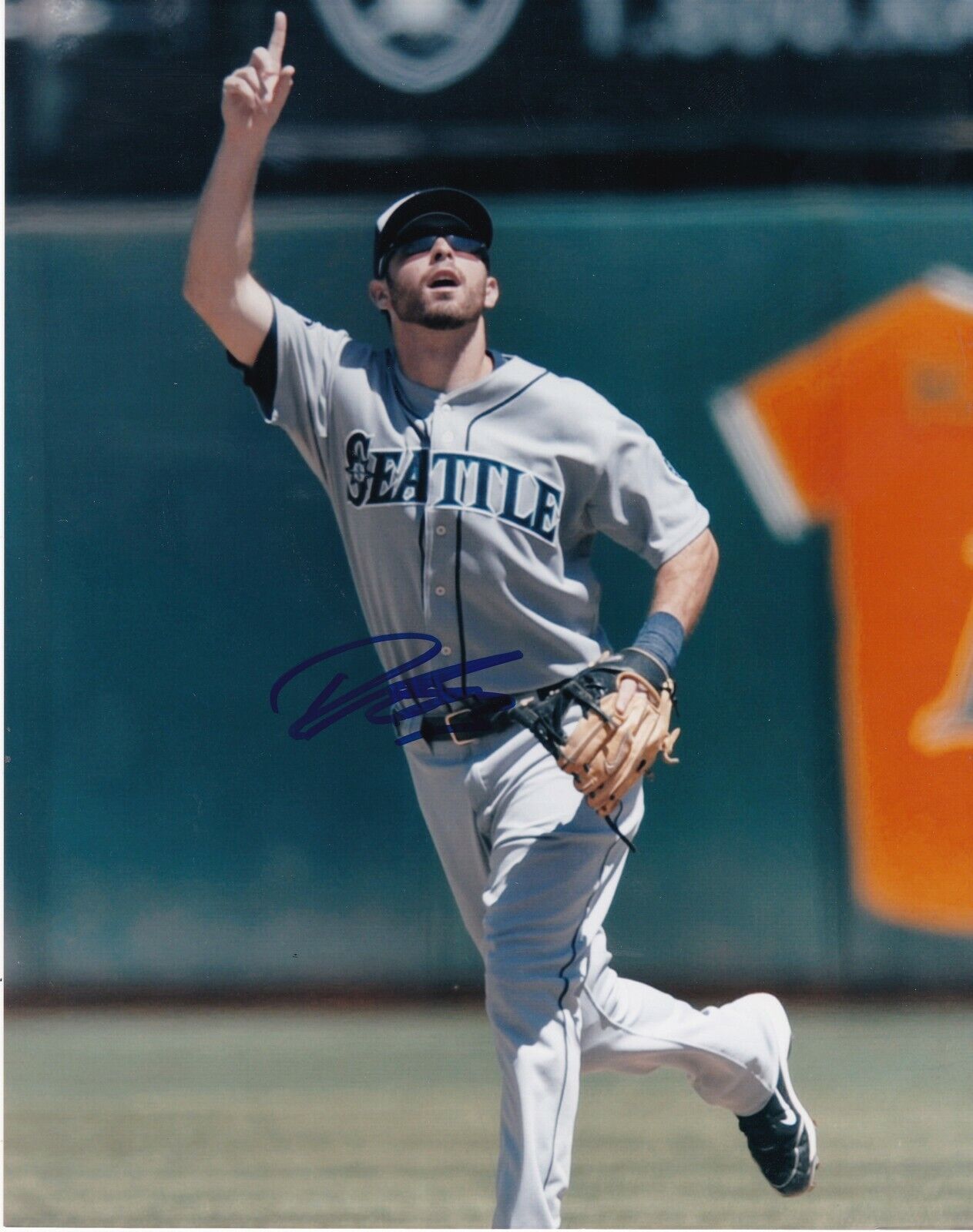 DUSTIN ACKLEY SEATTLE MARINERS ACTION SIGNED 8x10