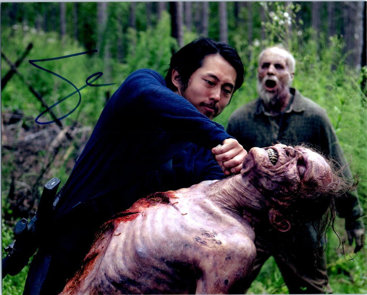 Steven Yeun autographed 8x10 Picture Photo Poster painting signed Pic with COA