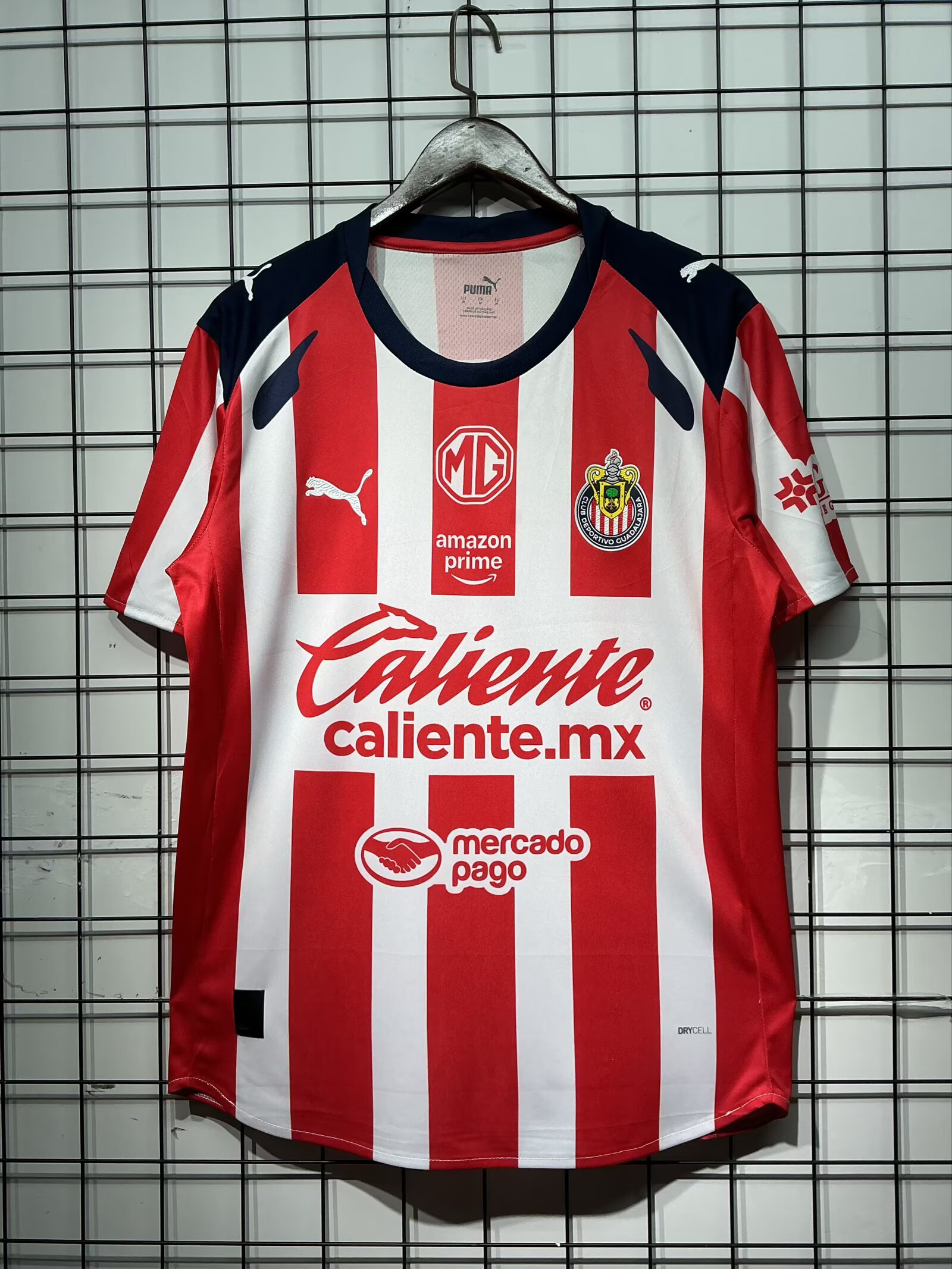 25/26 Chivas Home Home Football Shirt Thai Quality