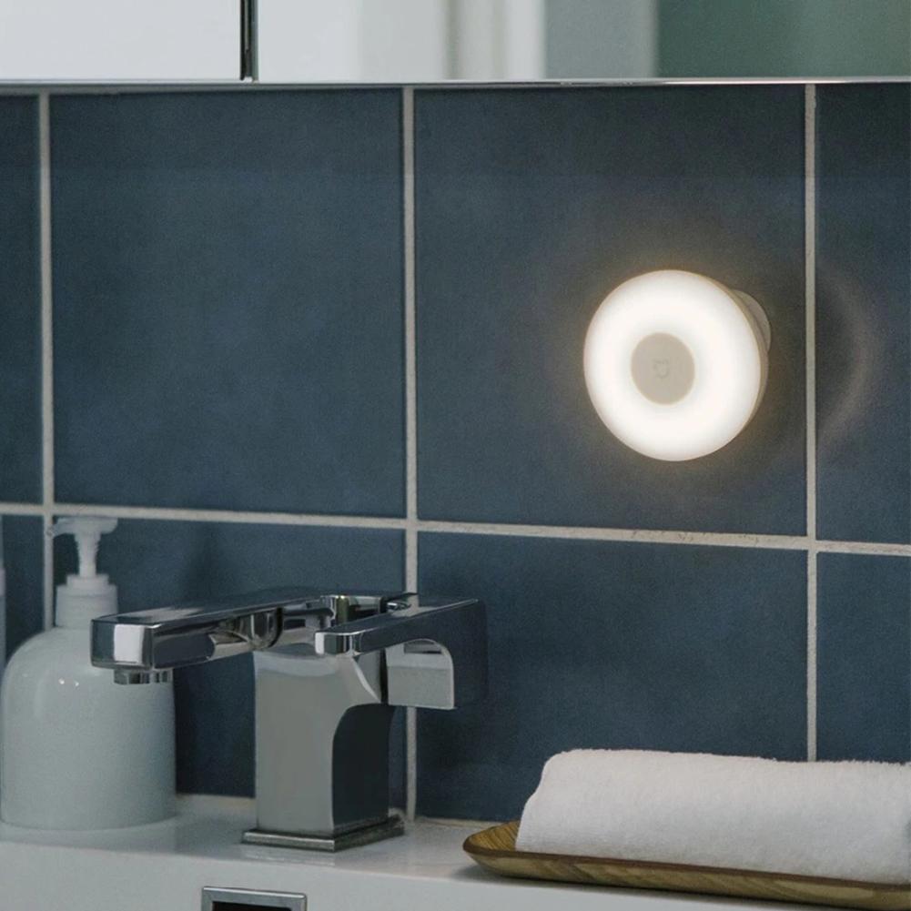 

Magnetic 360 Rotating Infrared Body Sensor-Night Light, 501 Original