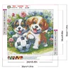 Zwei Hunde im Gras und Fußball - Rundbohrer Diamantmalerei - 30*30cm