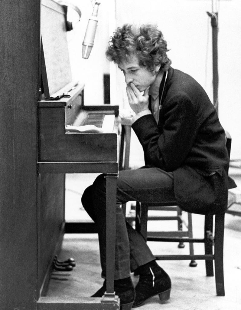 Bob Dylan 8x10 Picture Simply Stunning Photo Poster painting Gorgeous Celebrity #16