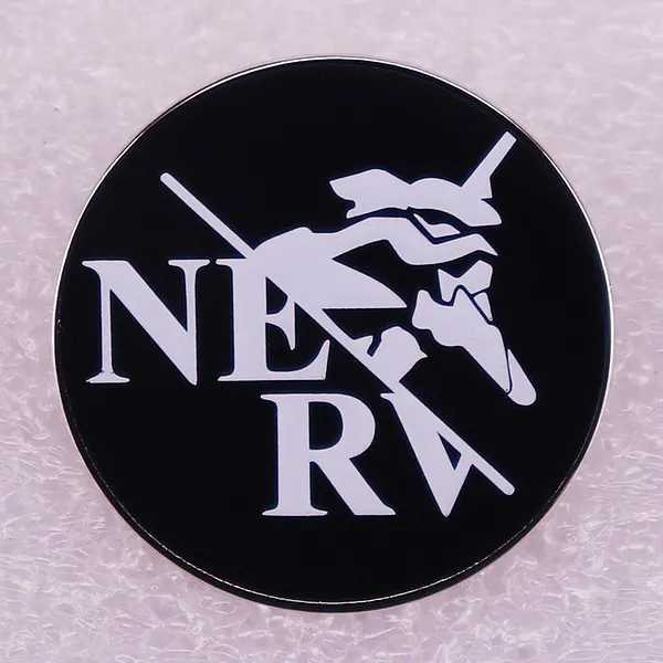 Foto del pin Brave Cybernetic Warrior