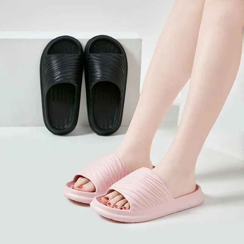 Yyvonne 2024 Summer Soft Cloud Slippers Women Lightweight Anti Slip Flat Slides Woman Comfortable Eva Platform Sandals Female