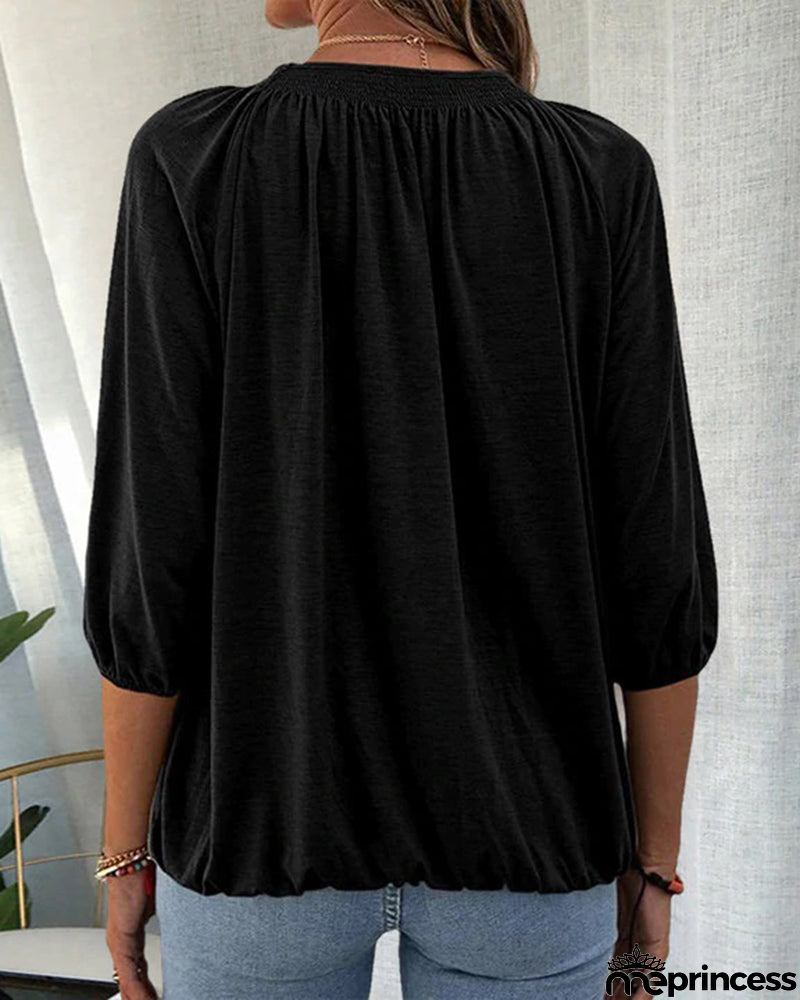 Elegant and lightweight Sweater