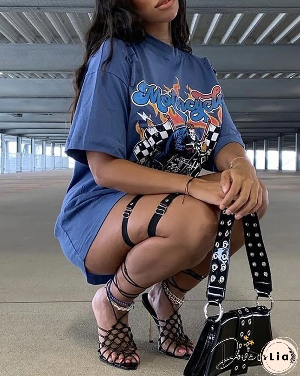 Letter Graphic Print Cutout Casual T-Shirt