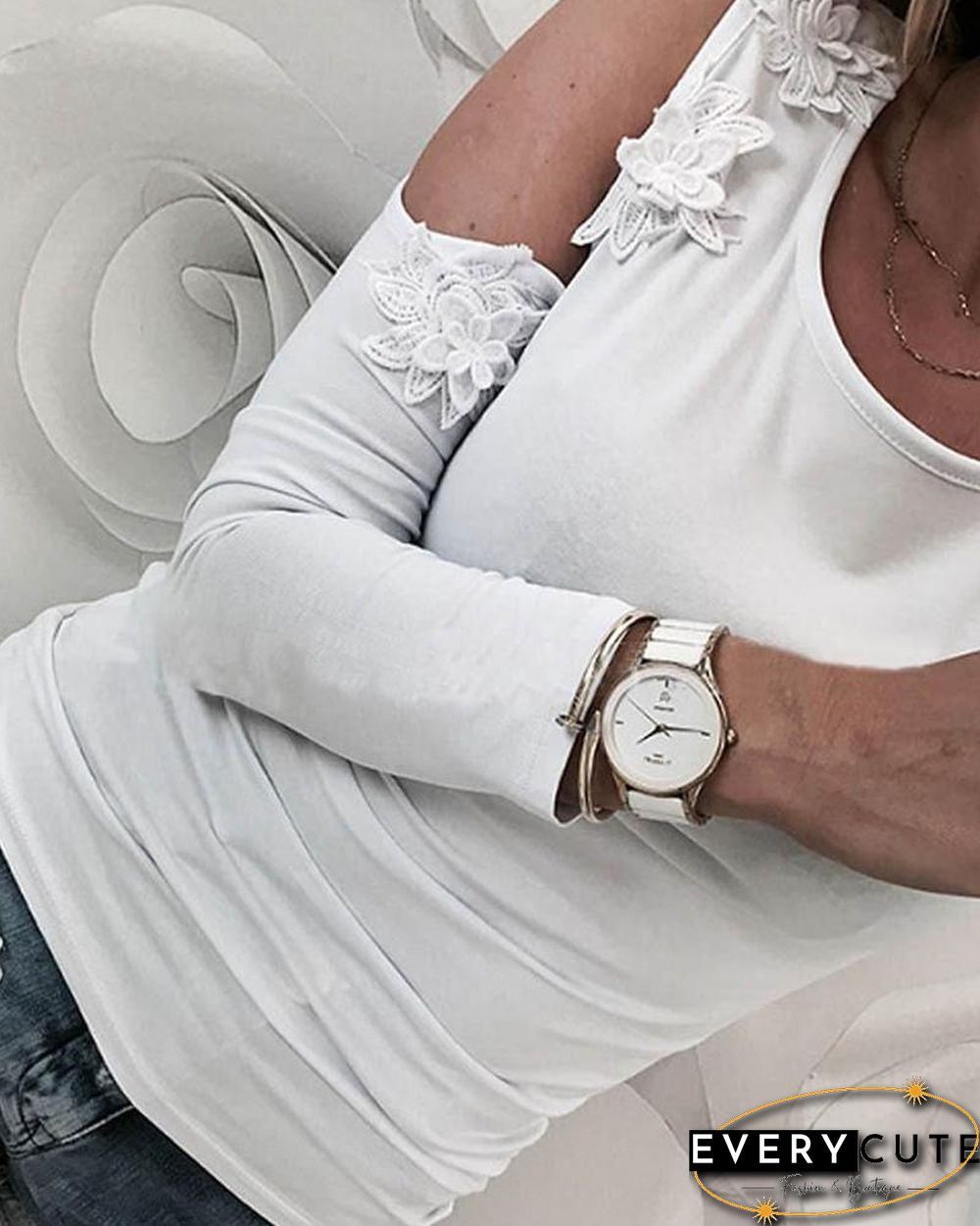 Round Neck Cut Out Sleeve Top P14419