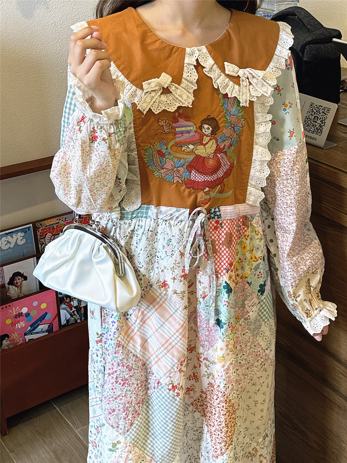 Women Long Sleeve V-neck Graphic Floral Printed Top