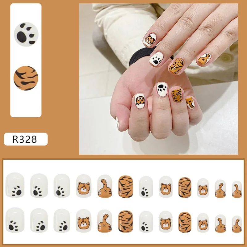 24pcs/box fake short nails with glue round head Finished Nails Manicure Patches Strawberry Patches press on nails with designs-Nail Inspo
