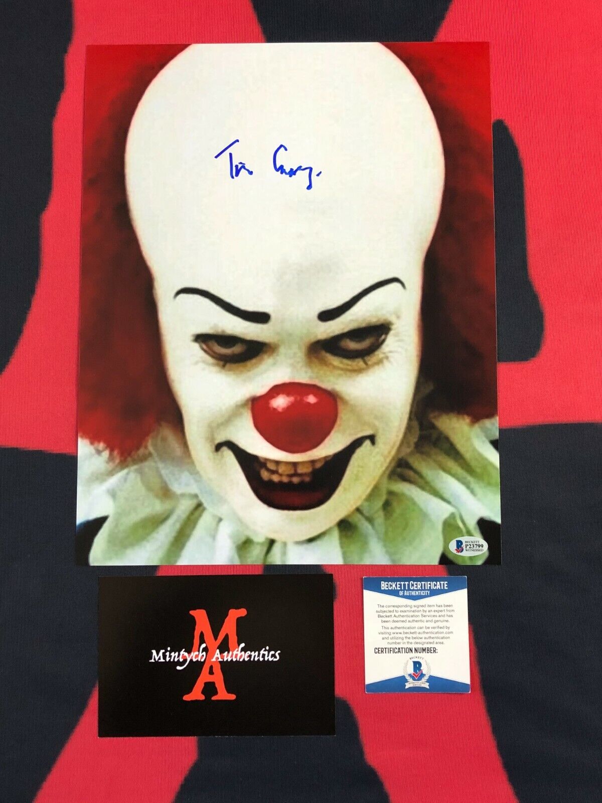 TIM CURRY AUTOGRAPHED SIGNED 11x14 Photo Poster painting! PENNYWISE! IT! HORROR! BECKETT COA!