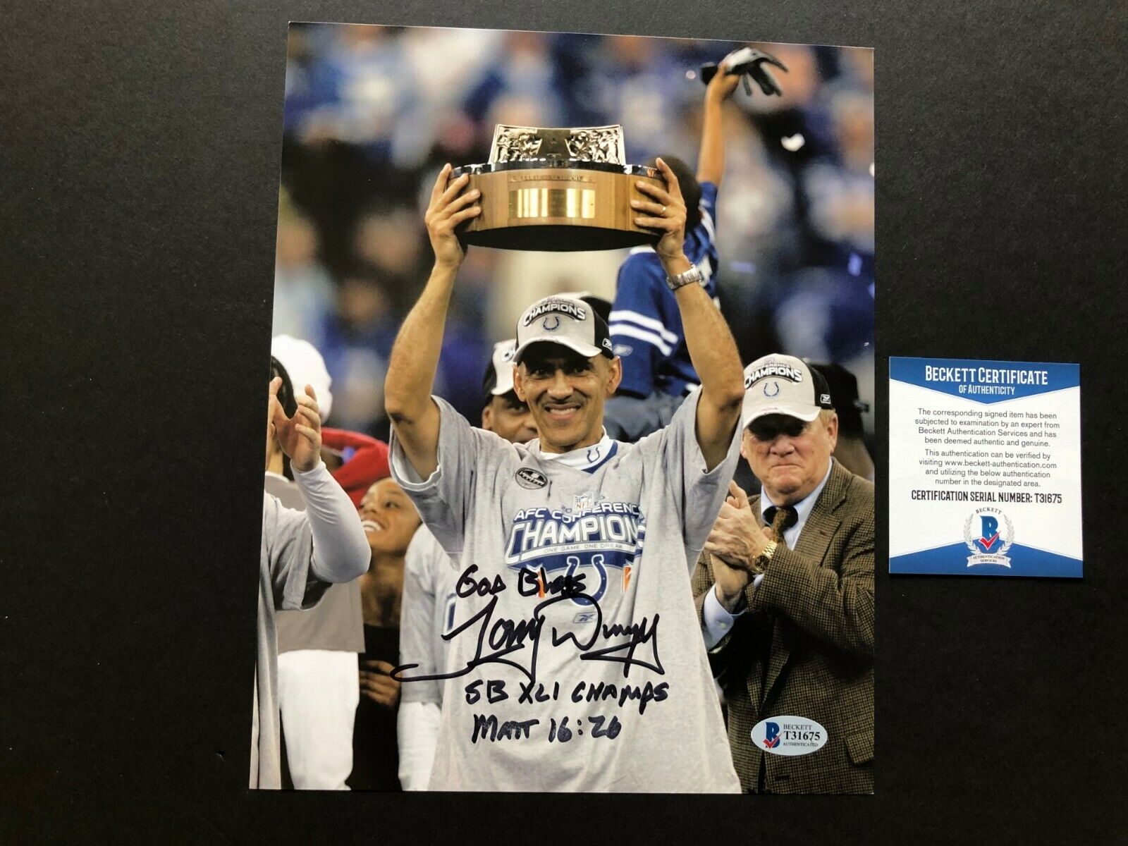 Tony Dungy Hot! signed autographed Colts Bucs coach 8x10 Photo Poster painting Beckett BAS coa