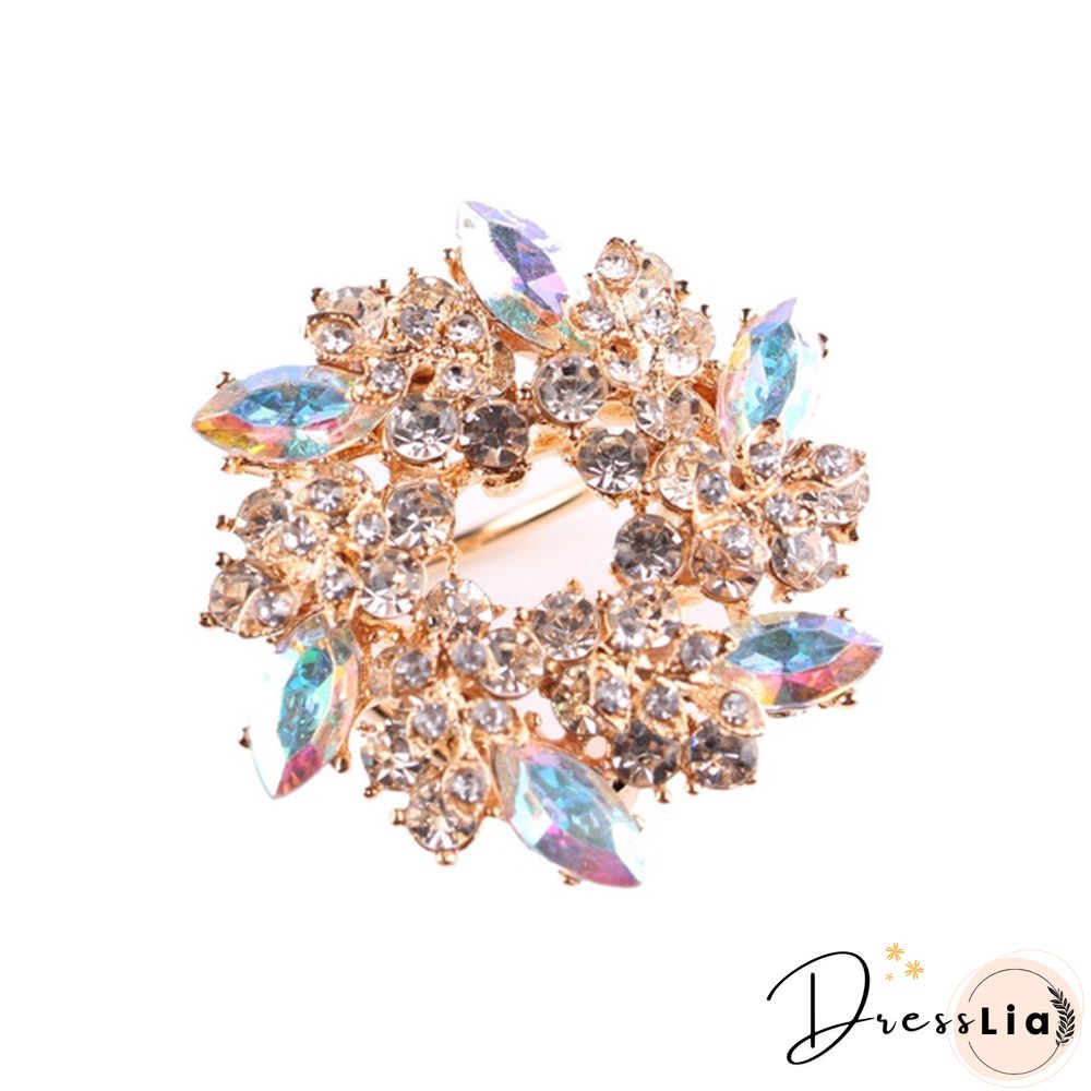 1 Pc Korean Fashion Copper Hollow Wreath Three-ring Silk Scarf Buckle Pearl Shawl Buckle Alloy High-grade Brooch