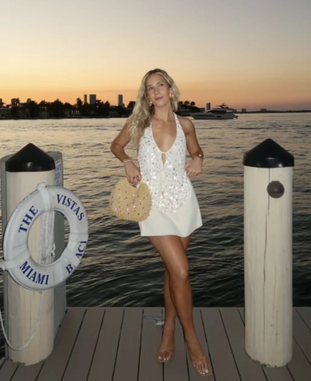 Sdrawing Sdrawing Spring And Summer New Hot Deep V Lewd Hanging Neck Sling Sexy Bareback Holiday Style LX0142