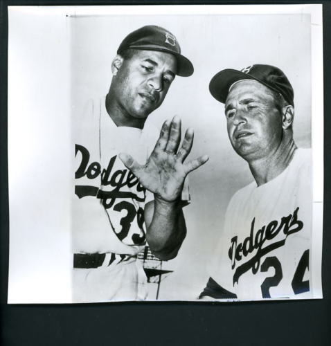 Roy Campanella injured hand & Walter Alston Brooklyn Dodgers 1954 Press Photo Poster painting