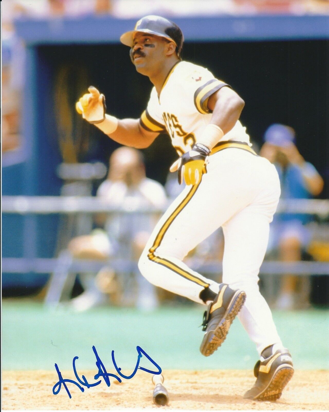 Signed 8x10 R.J. REYNOLDS Pittsburgh Pirates Autographed Photo Poster painting - w/ Show Ticket